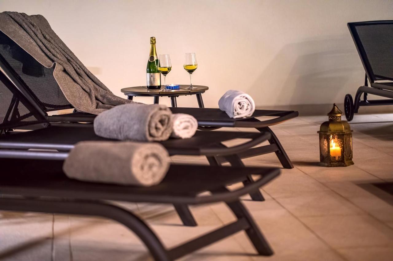 Villa Petra Kaštela エクステリア 写真