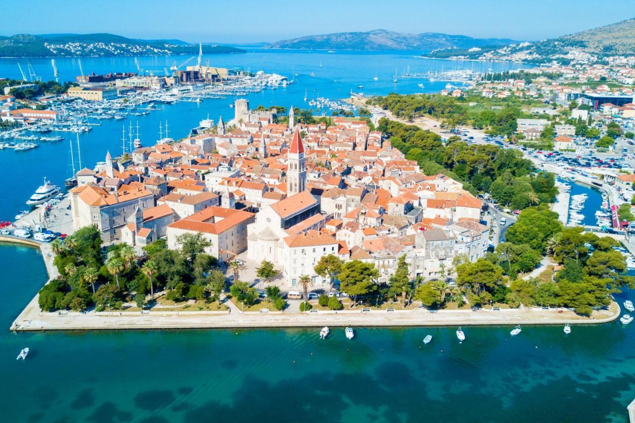 Villa Petra Kaštela エクステリア 写真